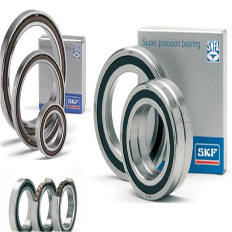 What is the working principle of the differential bearing in the distribution of power in the four-wheel drive system?